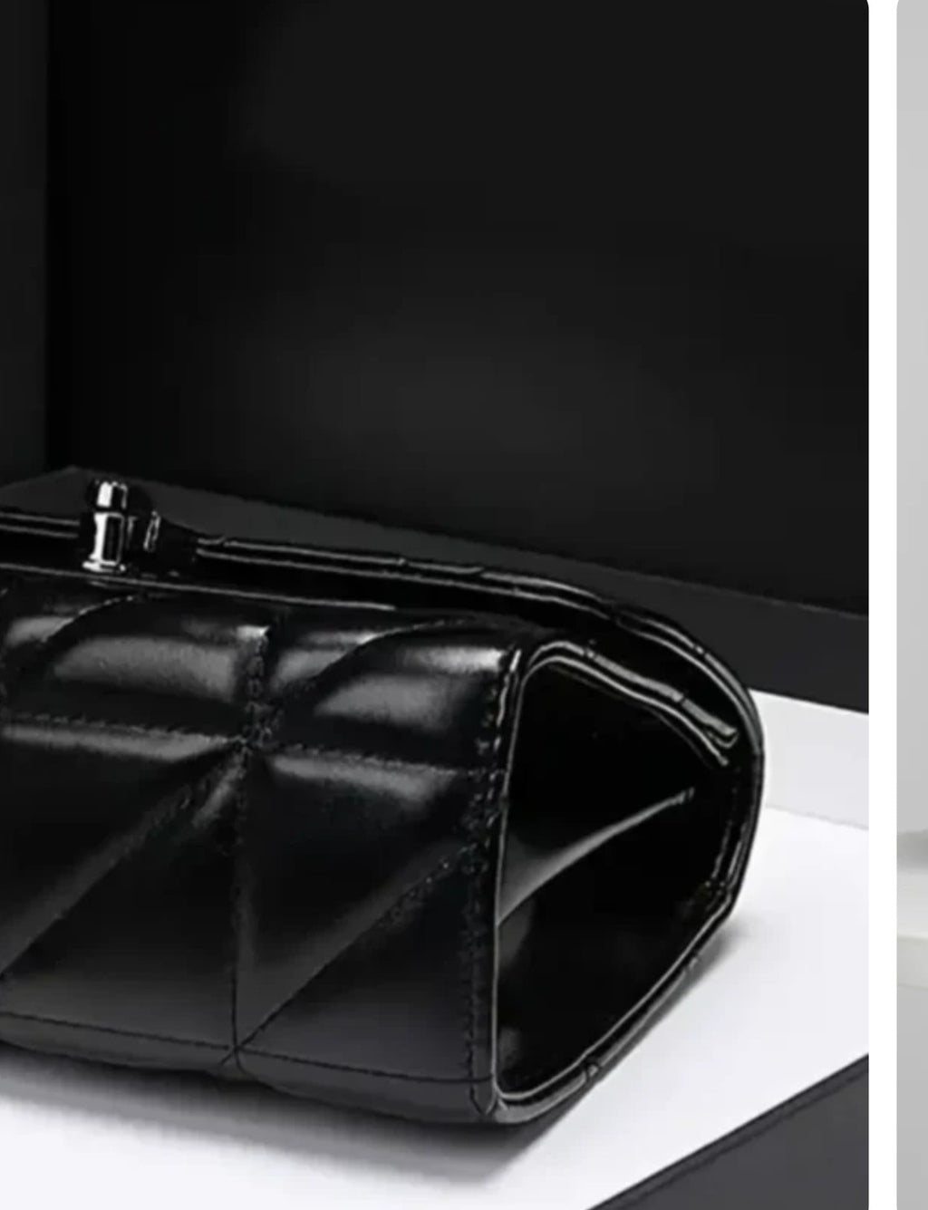 Quilted Wallet On Chain WOC Black